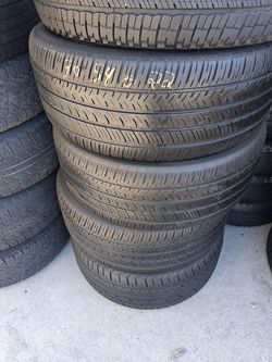 Pair of 305/40/22 Advanta atires
