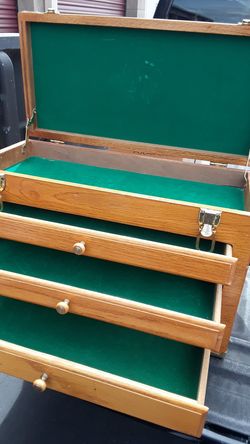 Storage box
