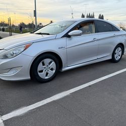 2012 Hyundai Sonata Hybrid