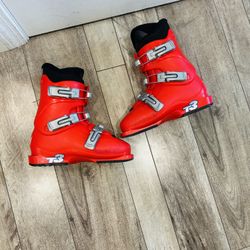 SALOMON SKI BOOTS SIZE 24/24.5