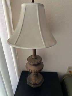 Table lamp