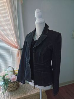 Women's Dark Wash Denim Zip-Up Jacket