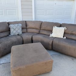 Gorgeous Sectional Couch