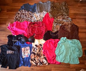 Women Clothing Bundle NEED GONE!!!!