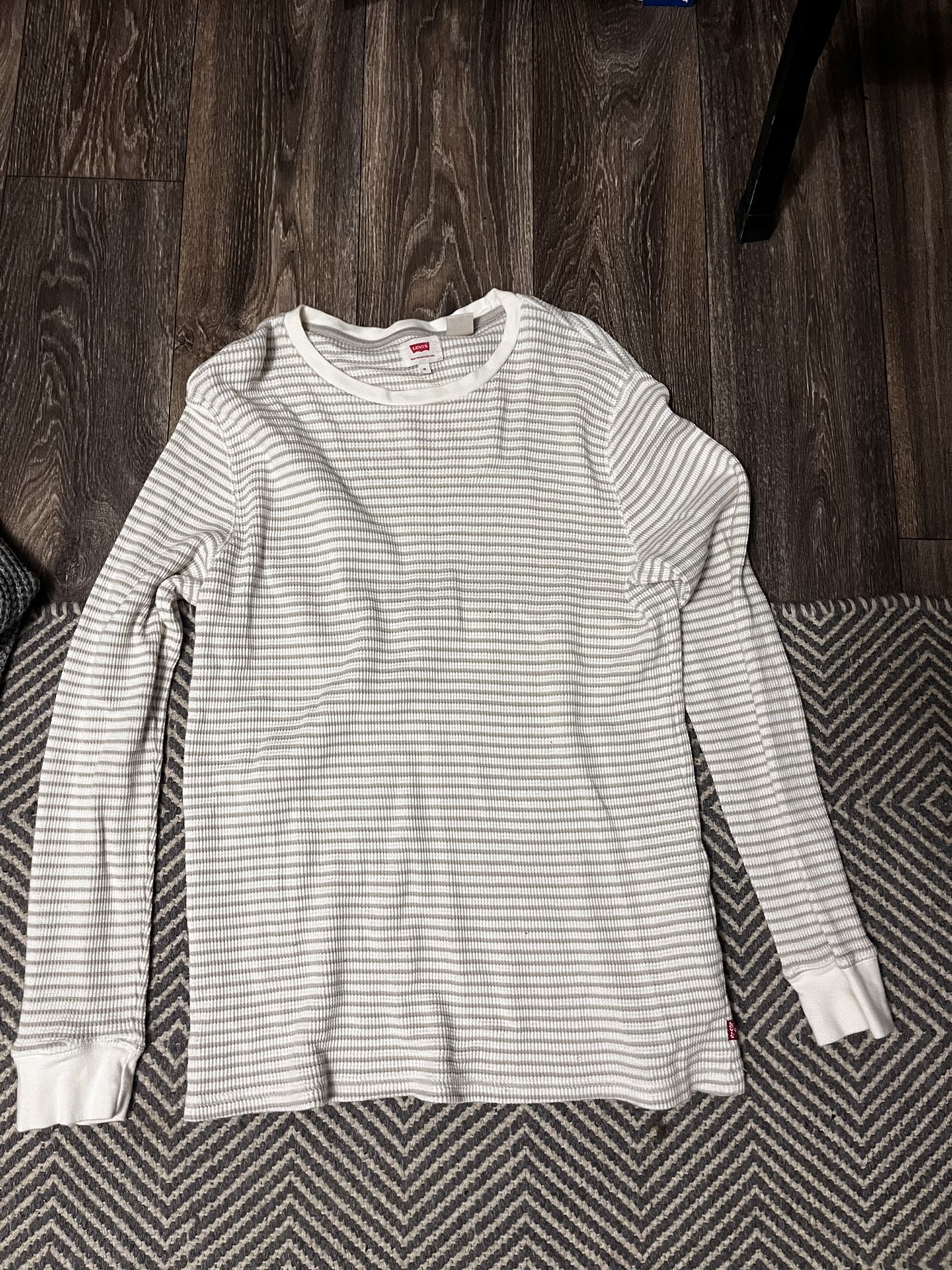 Levi’s Sweater Medium Mens