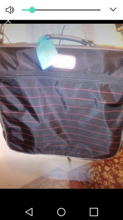 Traveling suit bag
