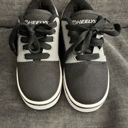 Boys Heelys Size 13