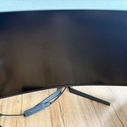 32” Curved Monitor