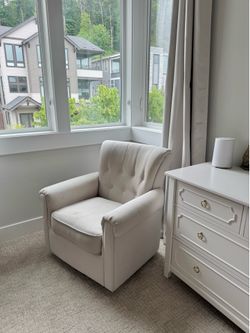 360° Swivel Rocker Beige (Issaquah, WA)