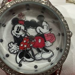 Disney Mickey & Minnie Mouse Watchful From Disneyland New In Heart Box