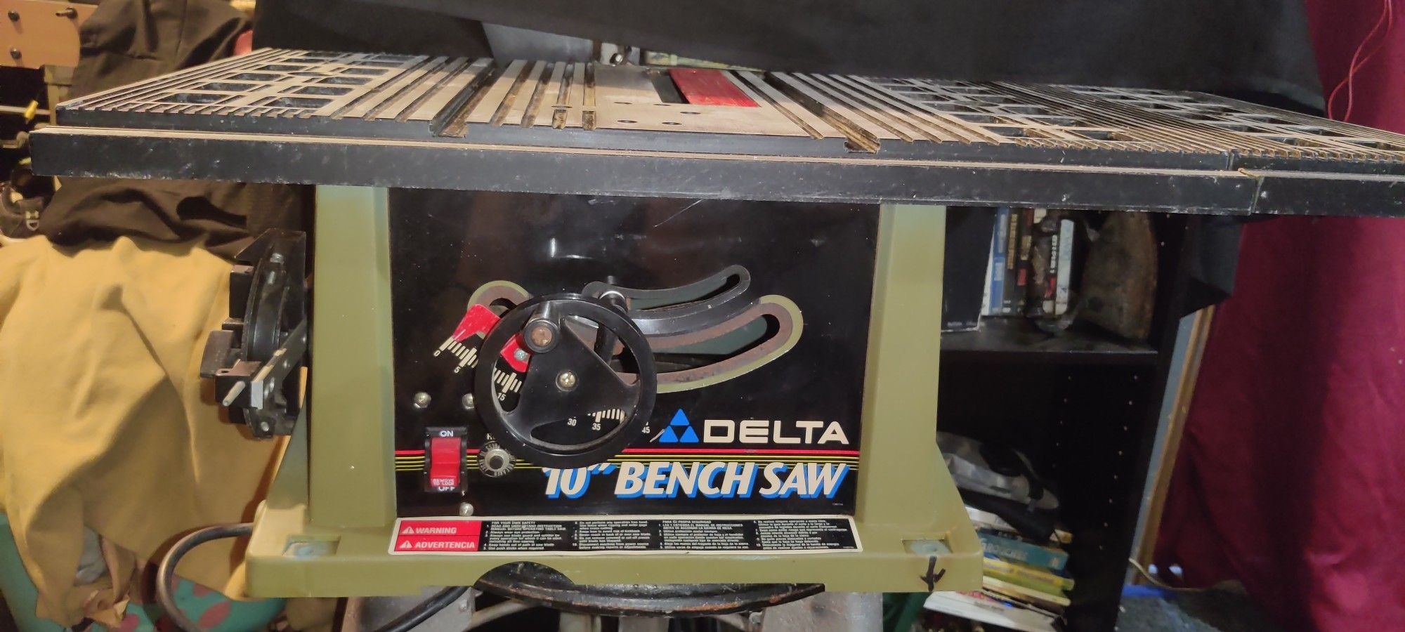 Delta 10" TableSaw