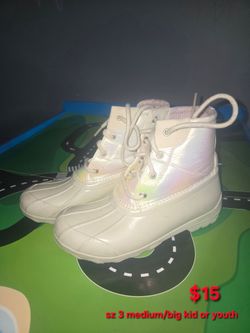 girl beige boots