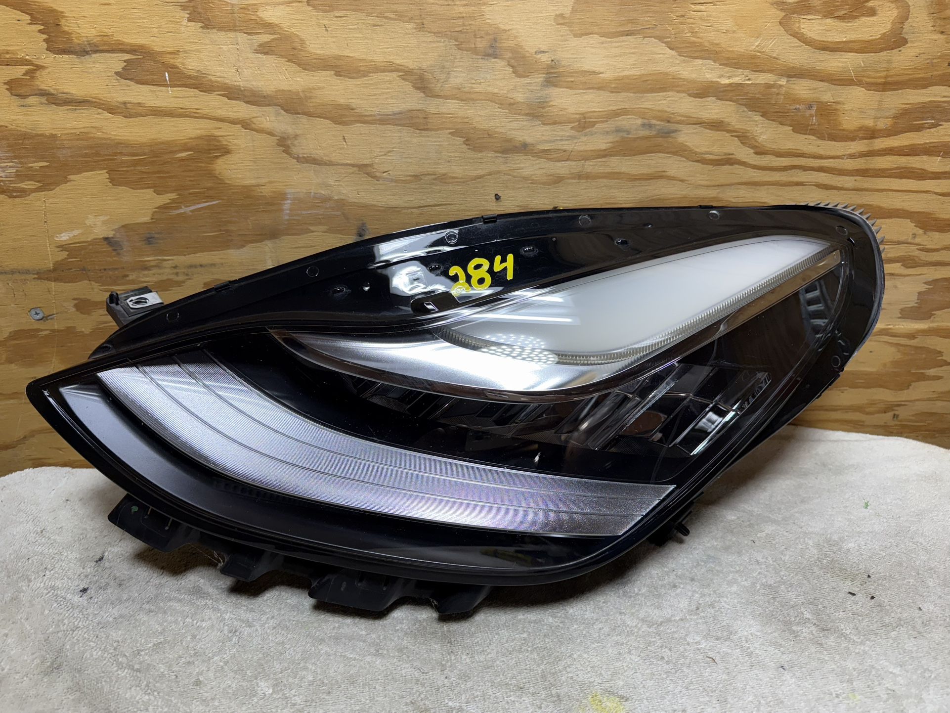 2017-2020 TESLA MODEL 3 - Y LED HEADLIGHT LEFT SIDE- DRIVER SIDE OEM