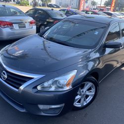 Nissan Altima 2013 $$ 5,900 $$