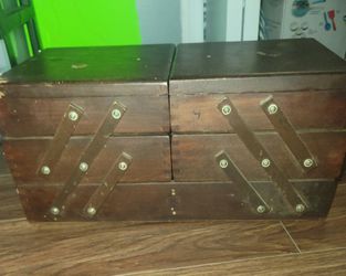 Vintage Sewing Box 