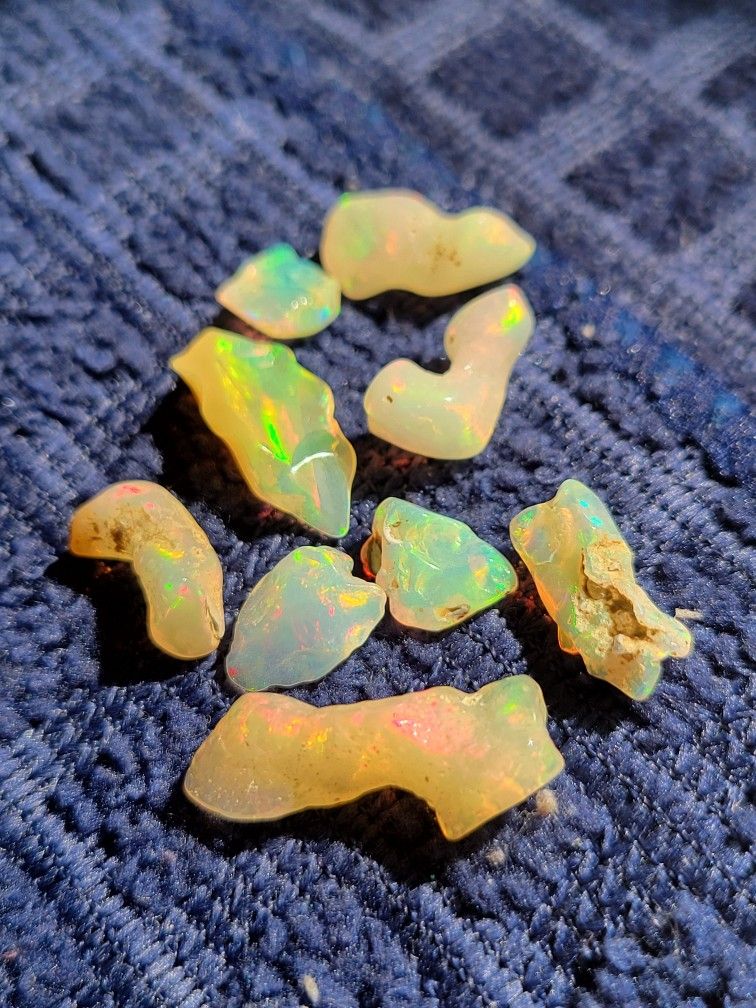 10pcs! Ethiopian Fire Opal Rough Polished Gemstones 5-12mm