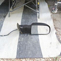 2005 Chevy 2500hd Passenger Mirror!!!!like New