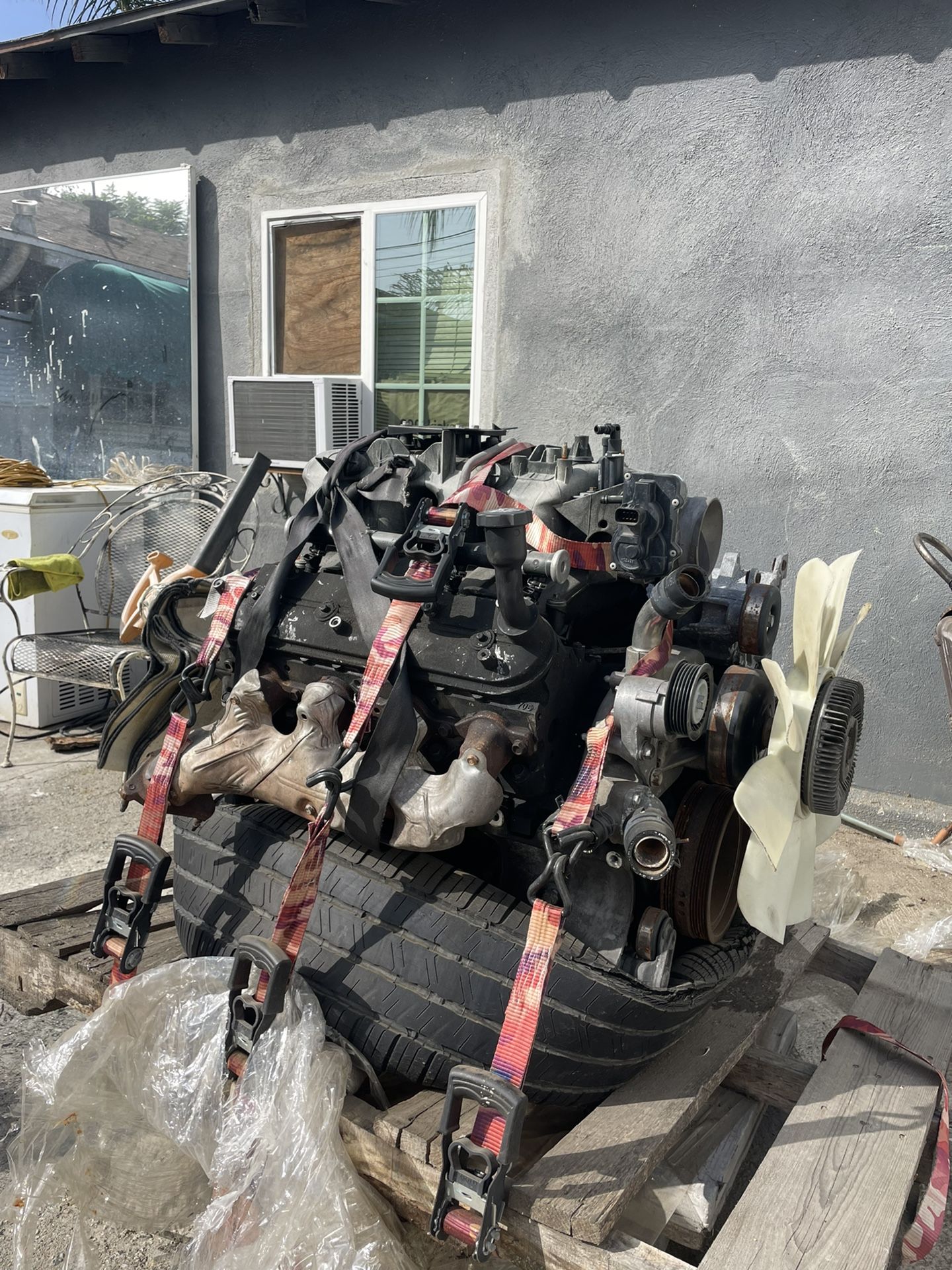 5.3 Vortec (NEEDS CAM BEARINGS) 