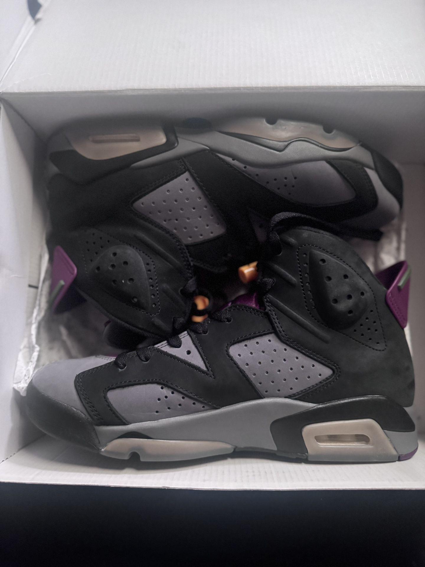 Air Jordan 6 Retro Bordeaux size 9