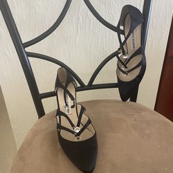 Sparkle With MANOLO BLAHNICK Black heels 
