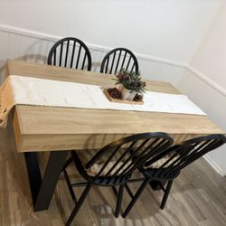 Table with Chairs Beige/Black