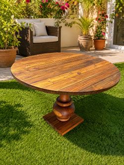 Solid Teak Round Dining Table | Hand Turned Solid Pedestal | 43.5” Mesa Redonda de Madera de Teca
