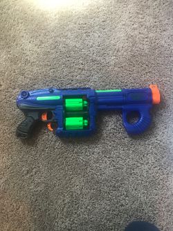 Quatro blast nerf gun