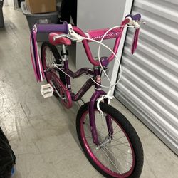 Like new Kids 20" Schwinn Deelite bicycle 