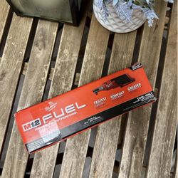 Milwaukee Ratchet 3/8 fuel M12