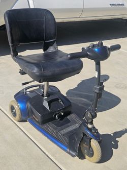 GoGo Elite Traveler Mobility Scooter