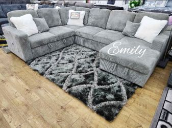 Beautiful‼️4-Pc Convertible Sectional Sofa With Storage  And Pullout Bed