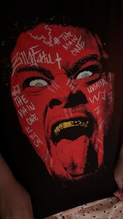 Zilla fatu 1/1 worn inscribed signed T shirt