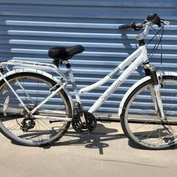 Schwinn Suntour City Series Bike