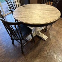 Kitchen Table with 3 Chairs 
