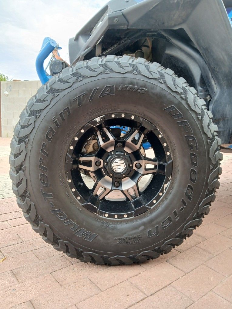 Set Of 4 32x10x14 BFG KM3'S on STI HD Wheels. 4x156 Bolt Pattern