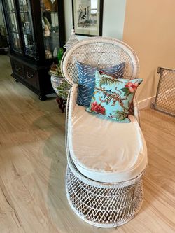 Vintage Peacock Lounge