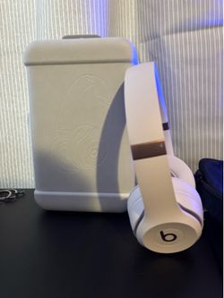 Beats Pro 4