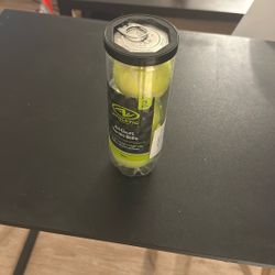 new three tennis ball