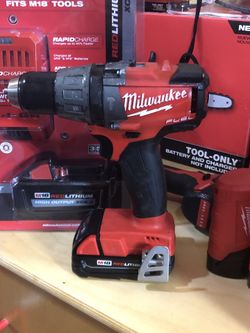 M18 hammer drill with battery