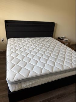 King Size Bed with Mattress