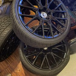 22” Forgiato  5 Lug Pattern 5x112 Flow Rims With New Tires 99% Tread 