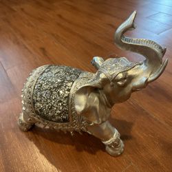 Elegant Elephant Decor