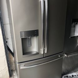 Ge Refrigerator French Door Contuer Deep Like New