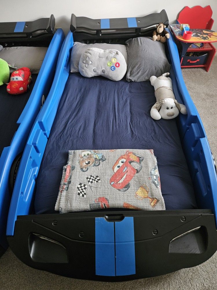 Twin XL Bed With Mattress and Mattress Topper