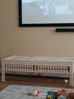 Coffee Table / Without Glass