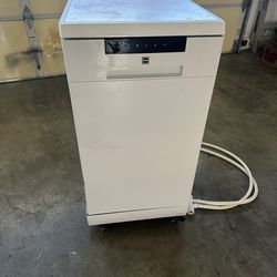 Portable dishwasher