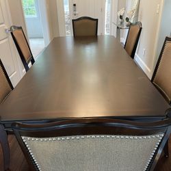 Dinning Table with 6 Chairs