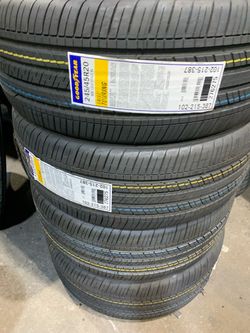 245/45/20 Goodyear