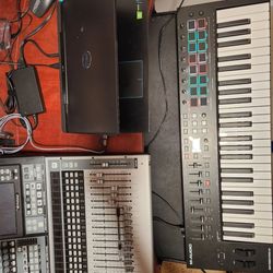 M-AUDIO OXYGEN PRO 49 keyboard