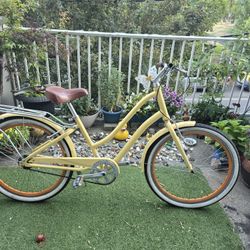 Sixthreezero EVRYjourney Women's Hybrid Cruiser Bicycle. 